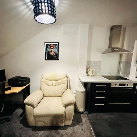 1 Luxe Exec Bedroom Apt Derby Luaran gambar
