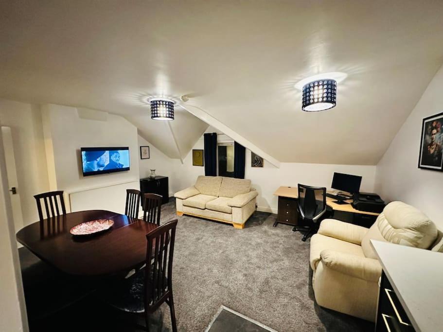 1 Luxe Exec Bedroom Apt Derby Luaran gambar