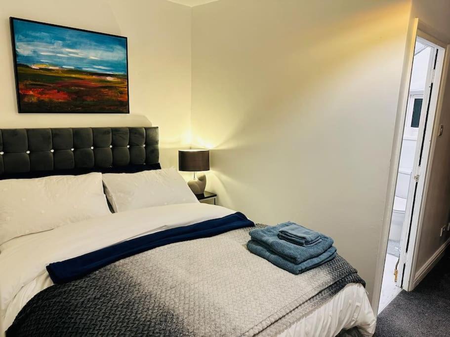 1 Luxe Exec Bedroom Apt Derby Luaran gambar
