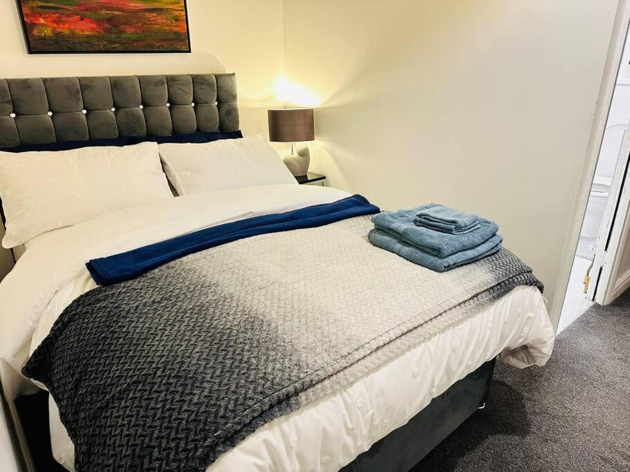 1 Luxe Exec Bedroom Apt Derby Luaran gambar