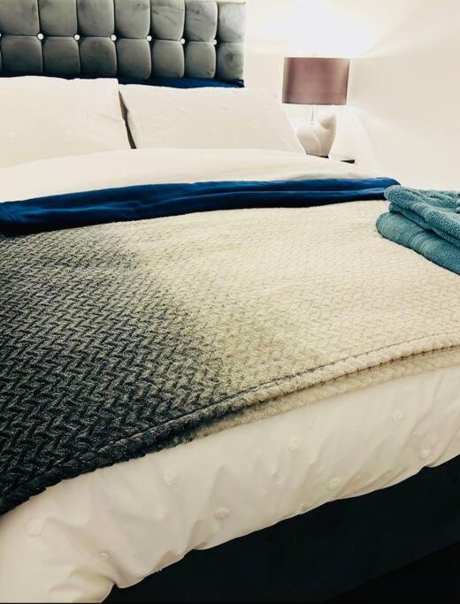 1 Luxe Exec Bedroom Apt Derby Luaran gambar