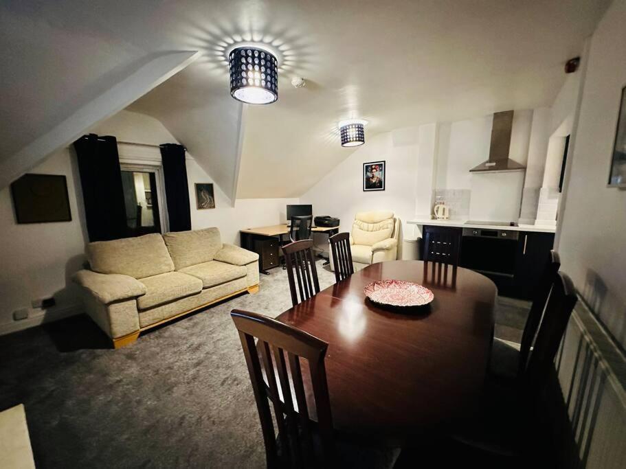 1 Luxe Exec Bedroom Apt Derby Luaran gambar