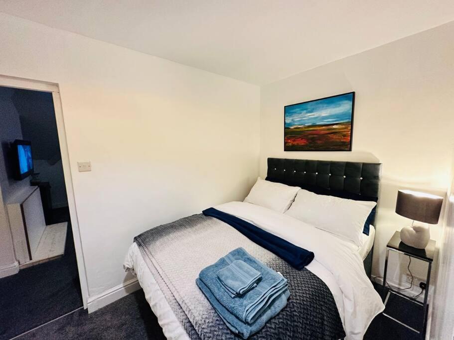 1 Luxe Exec Bedroom Apt Derby Luaran gambar